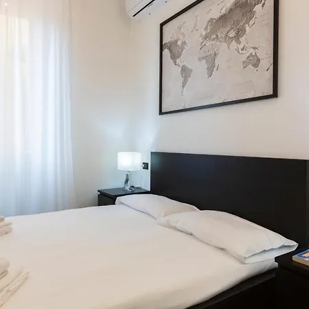 Apartament Yellow Line *